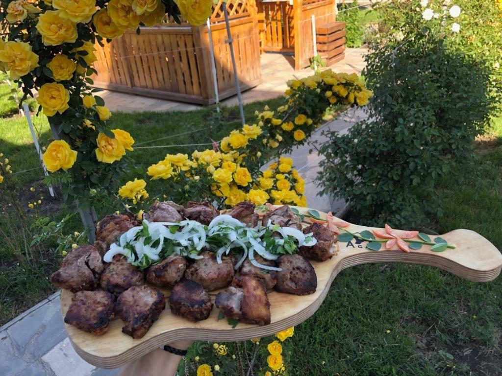 Ralina Restaurant And Hotel Davalinskiy Tsemzavod Exterior photo